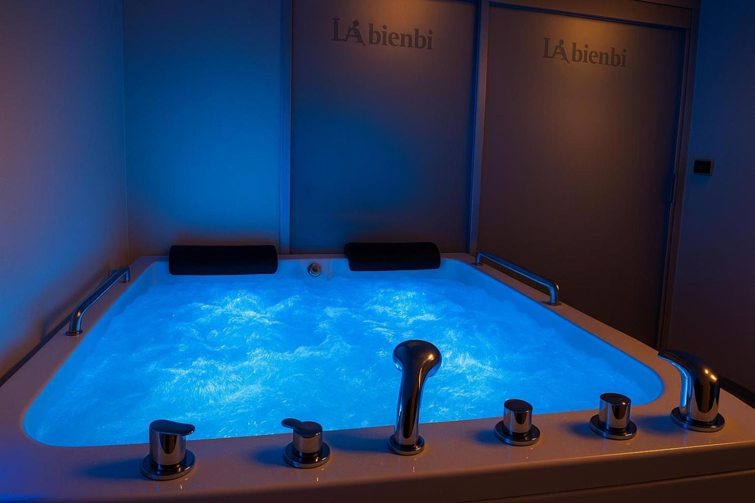 ホテル Labienbi' コゼンツァ エクステリア 写真